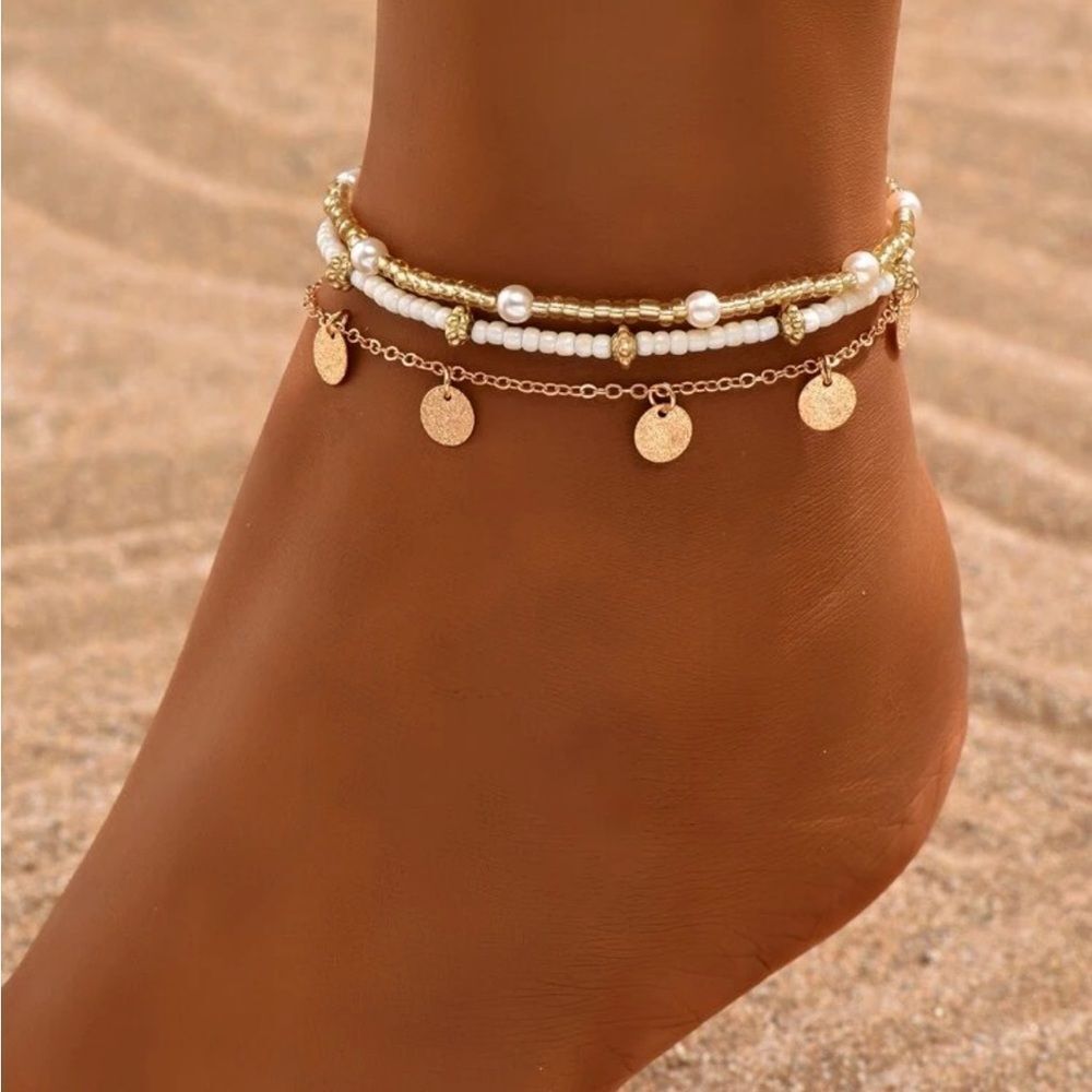 Gold and White Beaded Anklet Set R189